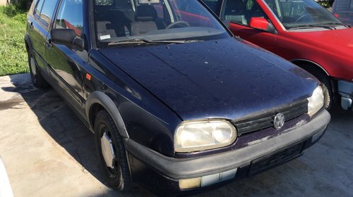 Dezmembrez VW GOLF III 1.8 benzina 66kv , an de fabricatie 1992, varianta hatchback.