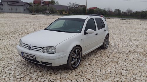 Dezmembrez VW golf IV 1,4 16V 75 CP