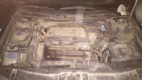 Dezmembrez vw golf4 1.4 16v 2003