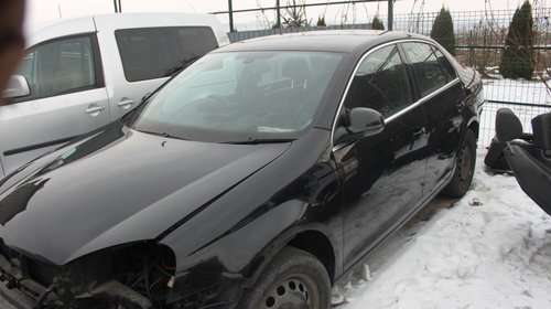 Dezmembrez vw jetta 2008