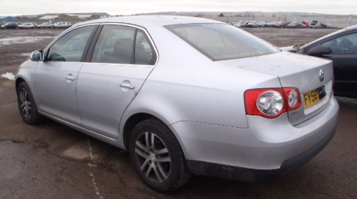 Dezmembrez Vw Jetta 3, 1.6fsi, orice piesa!