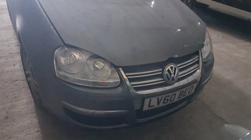 Dezmembrez vw jetta III 1.6 tdi cayc cutie dsg 7 trepte din 2010