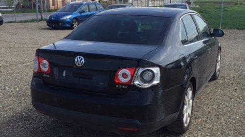 Dezmembrez Vw Jetta negru 2,0tdi 170cp, 2007 cutie aut.