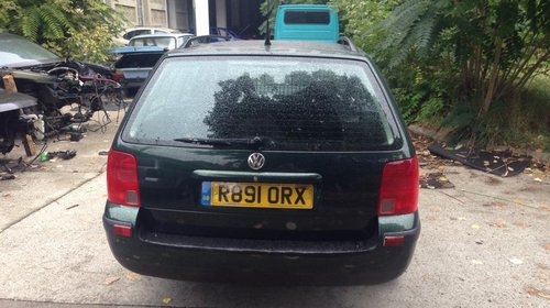 Dezmembrez Vw Passat 1.8T an 1999 verde