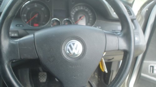 Dezmembrez vw passat 1.9 DTI, 2006