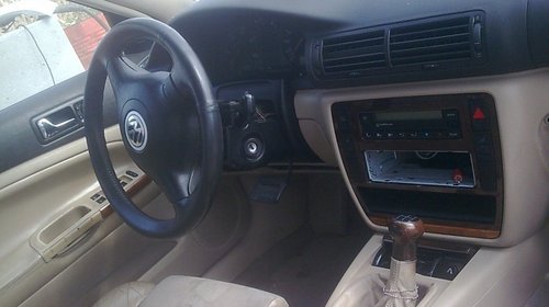 Dezmembrez VW. Passat 1.9 TDI (110 CP), an 1999