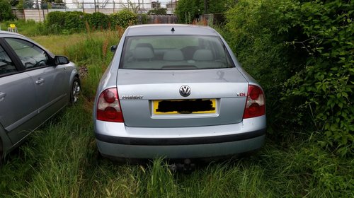 Dezmembrez vw passat 1.9 tdi AWX