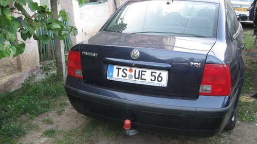 Dezmembrez vw passat 1.9 tdi