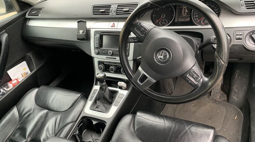 Dezmembrez VW Passat 2.0 diesel 2010