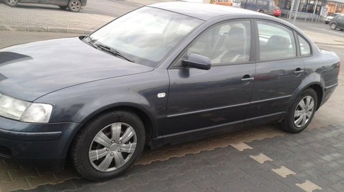 dezmembrez vw passat 2.5 tdi akn 150 de cai din 2000