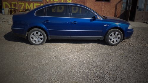 Dezmembrez Vw Passat 2.5 TDi an 2001