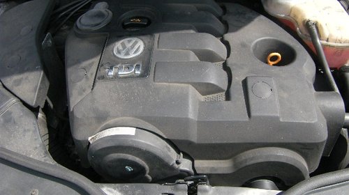 Dezmembrez vw passat 3b 1.9tdi avb an 2004