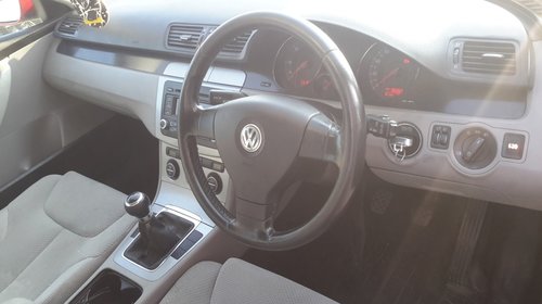 Dezmembrez VW Passat an 2005,motor 1.9 diesel,cutie 5 trepte