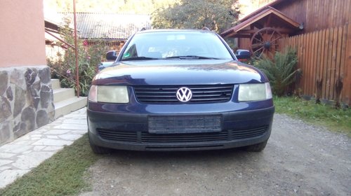 Dezmembrez Vw Passat B5 1.6 an 1999