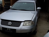 Dezmembrez Vw Passat b5 2.5 tdi, an 2001, cutie automata.