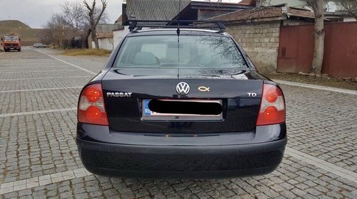 Dezmembrez vw passat b5.5 1.9 tdi avb 5+1T cutie manuala cod culoare LC9Z