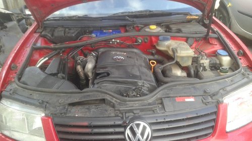 Dezmembrez Vw Passat B5 motor 1.9 diesel AFN an 1998