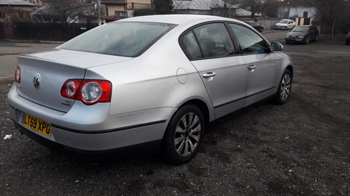 Dezmembrez VW Passat B6 2.0d 2009