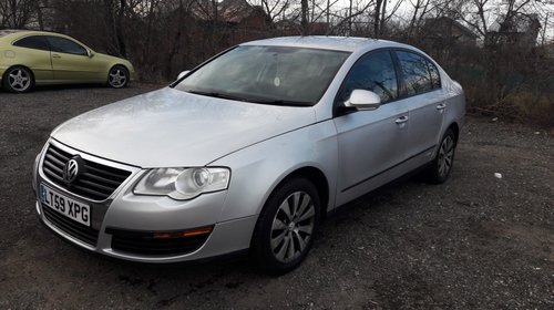 Dezmembrez VW Passat B6 2.0 d 2009