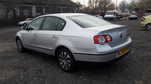 Dezmembrez VW Passat B6 2.0d 2009