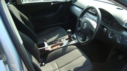 Dezmembrez VW Passat B6 2006 Sedan 1.9