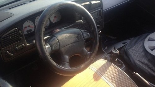 Dezmembrez Vw Passat Intermediar 1 9tdi An 1995