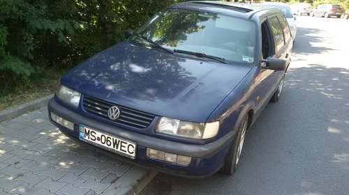 Dezmembrez VW Passat Intermediar combi 1.9 Tdi 90 cp an 1997