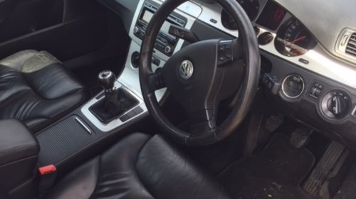 Dezmembrez Vw Passat negru 1,9tdi an 2008