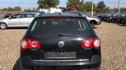 Dezmembrez Vw Passat negru 1,9tdi tip bls an 2008