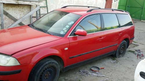 Dezmembrez vw passat variant 2002 1,9 tdi de 