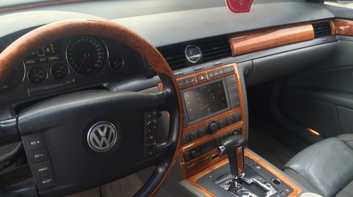 Dezmembrez VW Phaeton 5,0 V10 tdi 2005