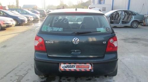 Dezmembrez vw polo 1.2i 4 usi din 2002