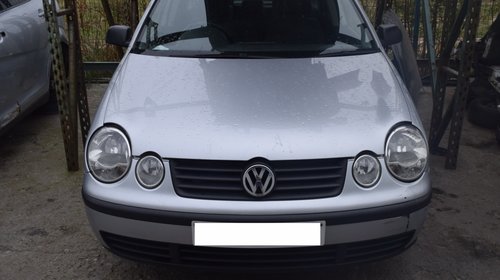 Dezmembrez VW Polo 2004 1.4 TDI Motor AMF