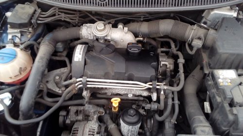 Dezmembrez VW Polo 3 portiere motor 1.4tdi cod BNM