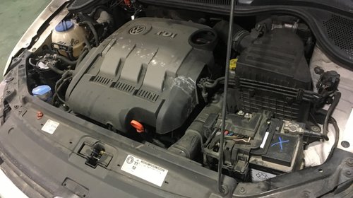 Dezmembrez VW POLO 6R an 2011, 1,9 tdi, tip motor CFW