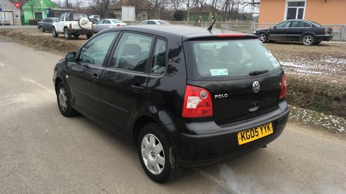 Dezmembrez vw polo 9n 1.4 benz BKY