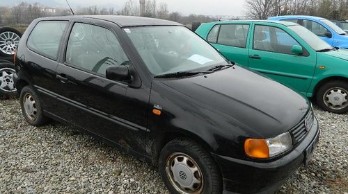 Dezmembrez vw polo, an 1999, 2 usi, 1000 benzina