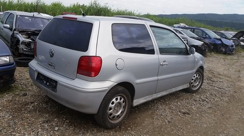 Dezmembrez VW Polo, an 2000, 2 usi, 1.4 tdi