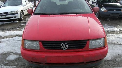 Dezmembrez VW POLO DIN 1998 (1.2B) (40KW) (54