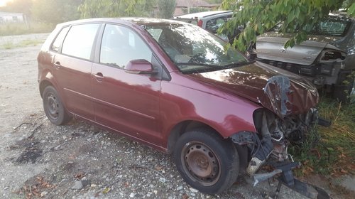 Dezmembrez VW Polo din 2006 1.9,tdi AXR