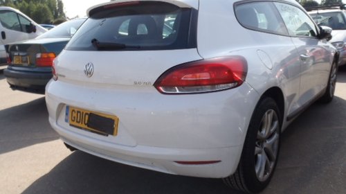 Dezmembrez vw scirocco 2.0tdi cutie dsg an 2011