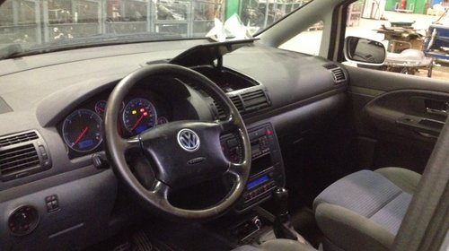 Dezmembrez vw sharan 1.9 AUY