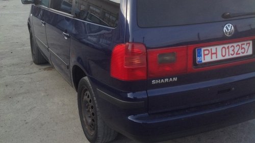 Dezmembrez VW Sharan, AUY 116 cp, an fab 2004, 7 locuri