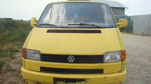 Dezmembrez Vw T4,2.4 diesel,1994 frigorific