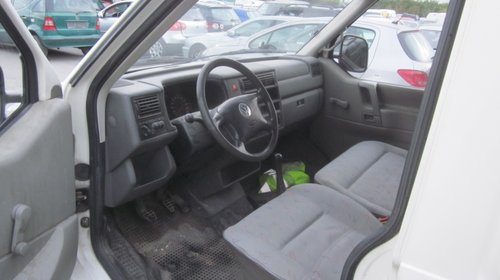 Dezmembrez vw t4 2.5 tdi AJT