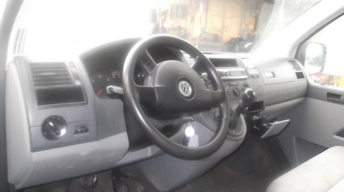 Dezmembrez VW T5, 2,5 136 CP BNZ