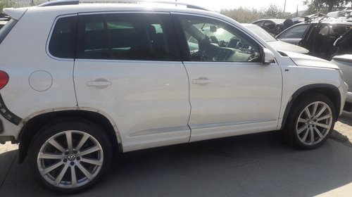 Dezmembrez vw tiguan 2.0 CFFB 4×4 manual