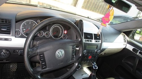 Dezmembrez VW Touareg 2.5 TDI BAC 7L