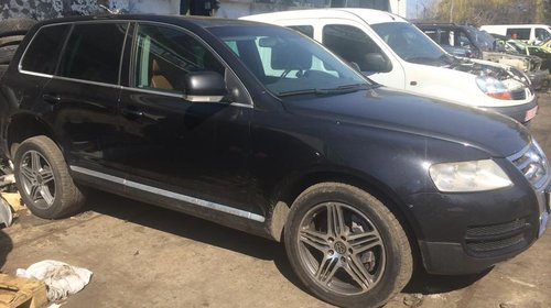 Dezmembrez VW Touareg 2.5 tdi R5 BAC 2005