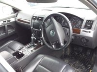 Dezmembrez Vw Touareg an 2006 motor 3.0 diesel